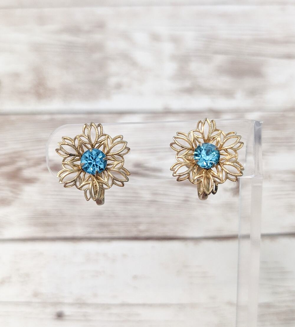 Vintage Screw On Earrings Gold Tone Flower with Bright Blue Gem